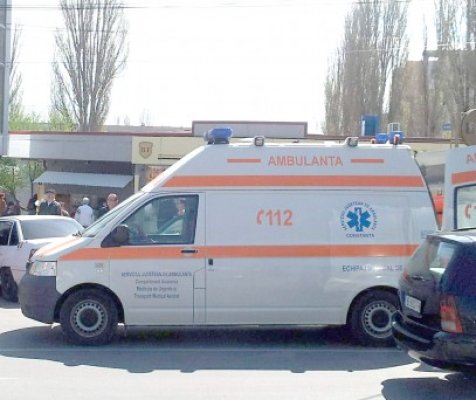 Persoane căzute în stradă, din cauza lipotimiilor